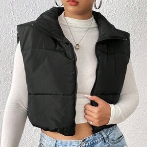 Cropped Black Puffer Vest Women’s Zip Up Size Medium
